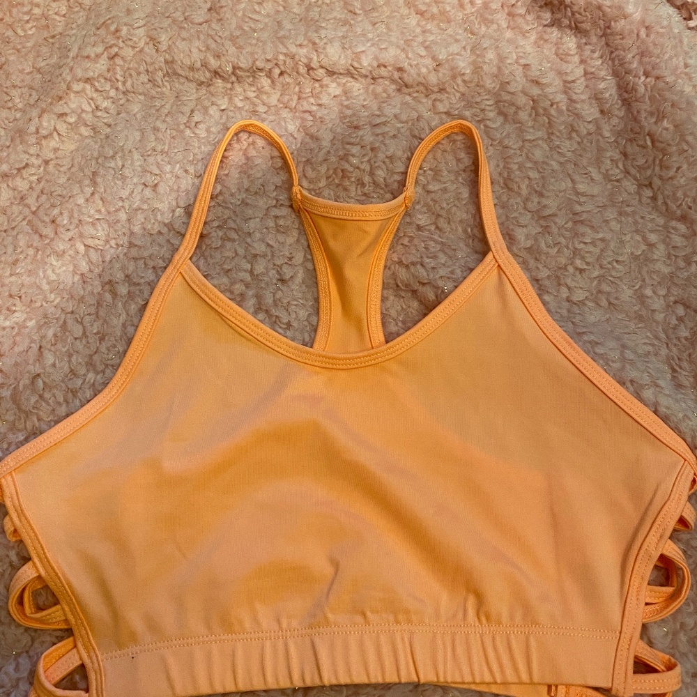 bundle of 2 sports bra